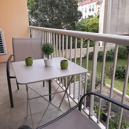 Studio Masol Avec Balcon 아멜리에레방팔랄다 외부 사진