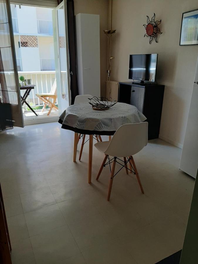Studio Masol Avec Balcon 아멜리에레방팔랄다 외부 사진